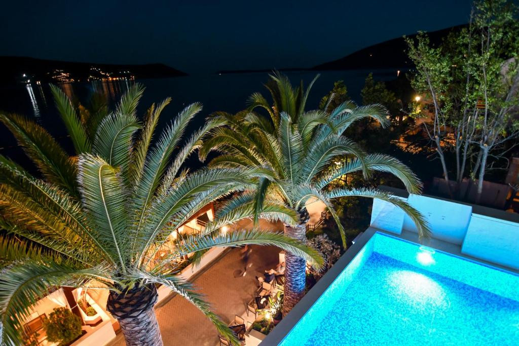 Perla 4*
