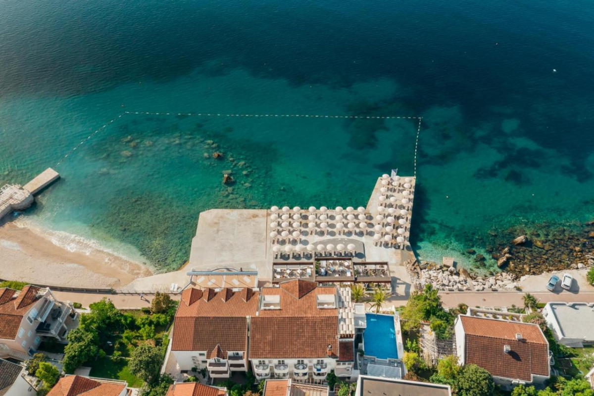 Perla 4*