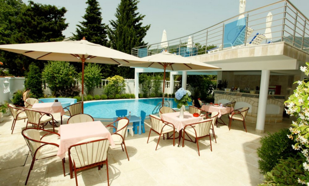 Perovic 3*