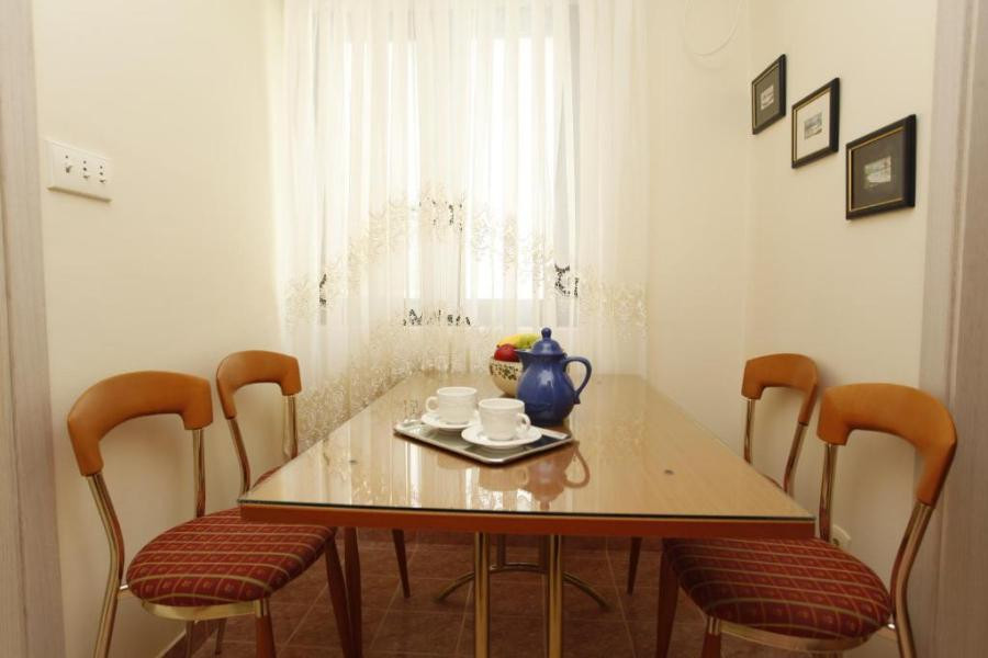 Perovic 3*