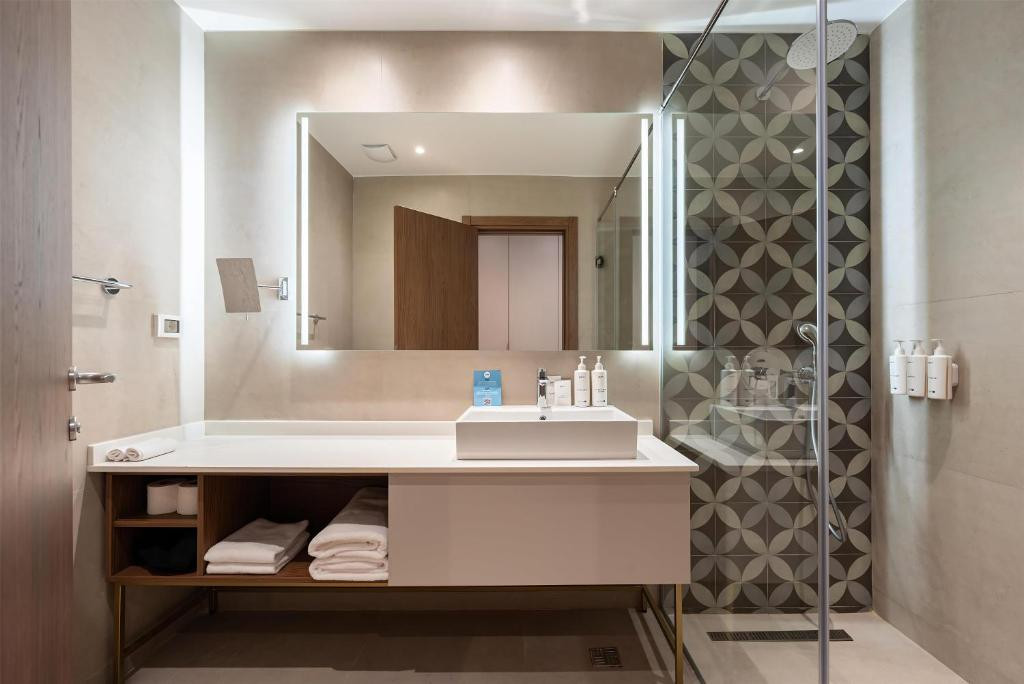 Radisson Resort Ruza Vjetrova 4*