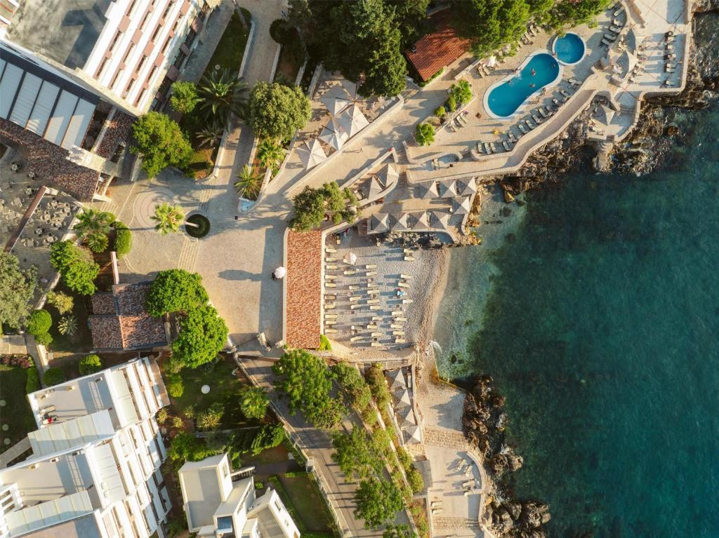 Radisson Resort Ruza Vjetrova 4*