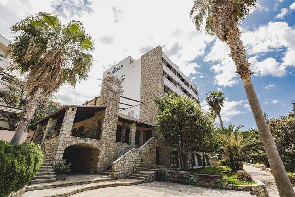 Radisson Resort Ruza Vjetrova 4*