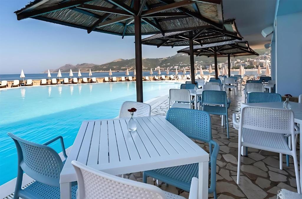 Radisson Resort Ruza Vjetrova 4*