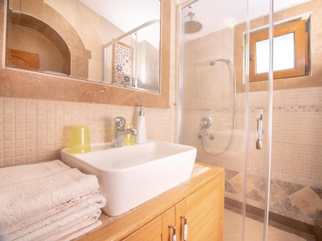 Levantin Inn 3*