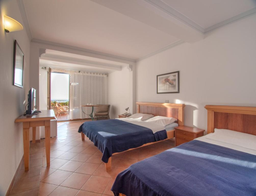 Levantin Inn 3*