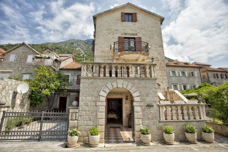 Admiral Hotel 3*