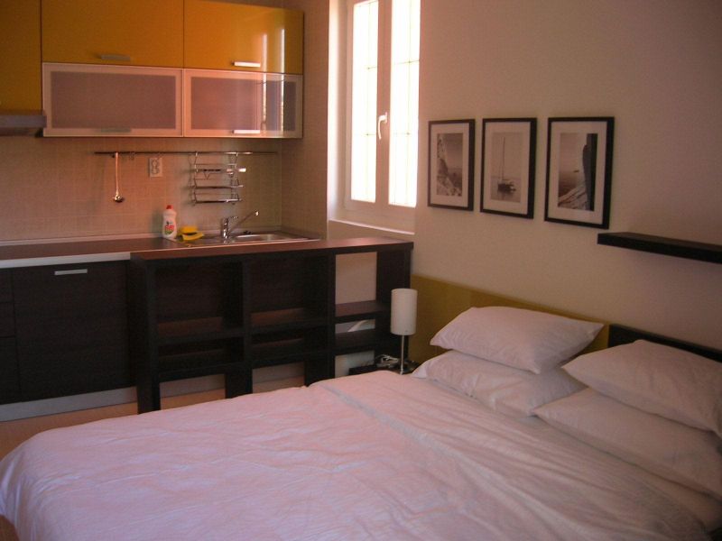 Alessandra Apartments 3*