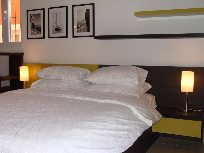 Alessandra Apartments 3*