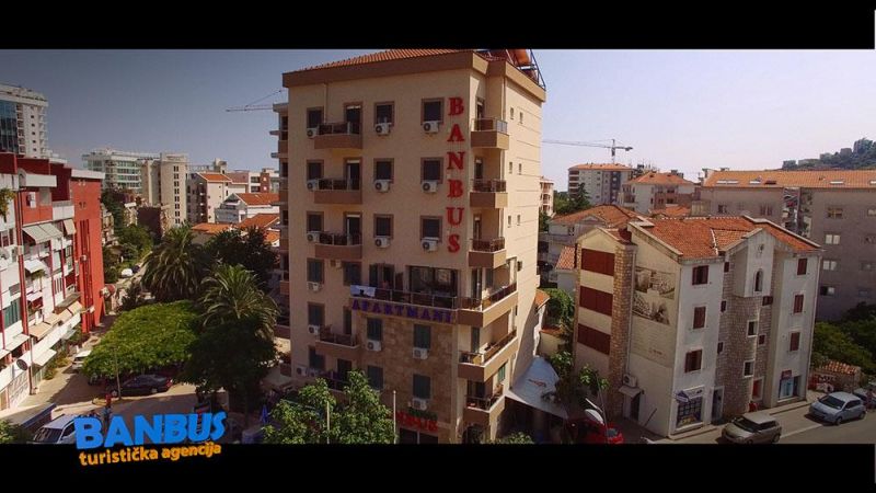 Banbus Apartments  3*