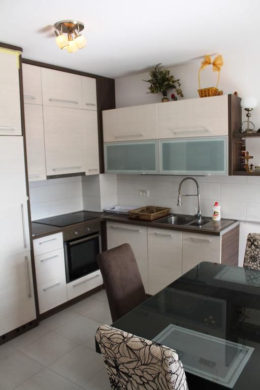 Apartment Ana 3*