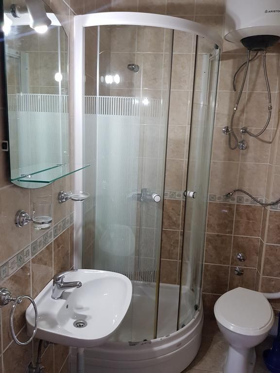 Dana Small Hotel 3*