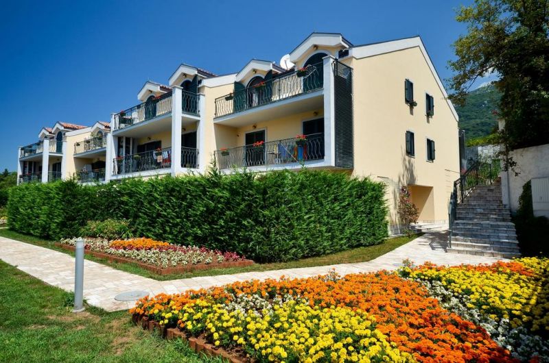 Holiday Home De Luxe 4*