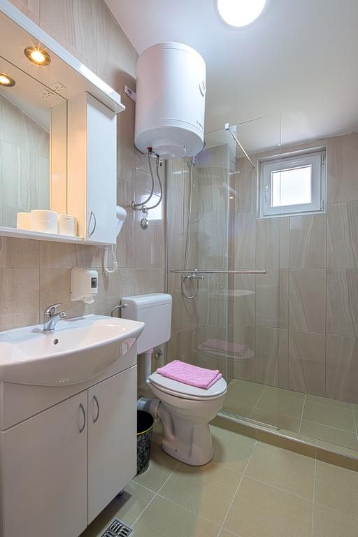 Ivanovici Guest House 3*