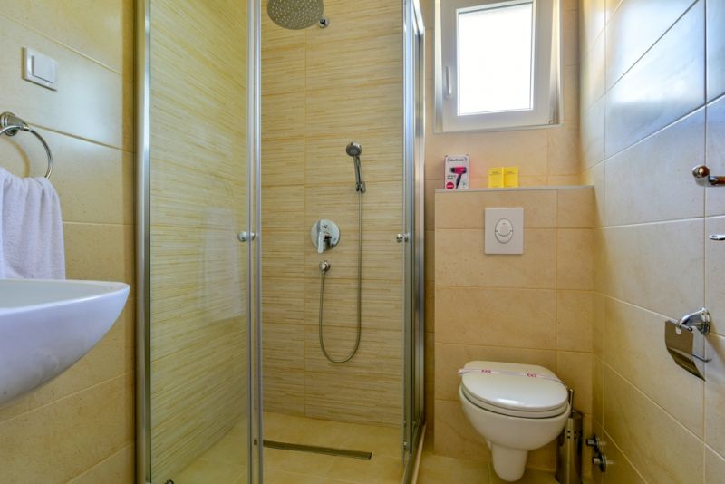 Kopitovic 3*