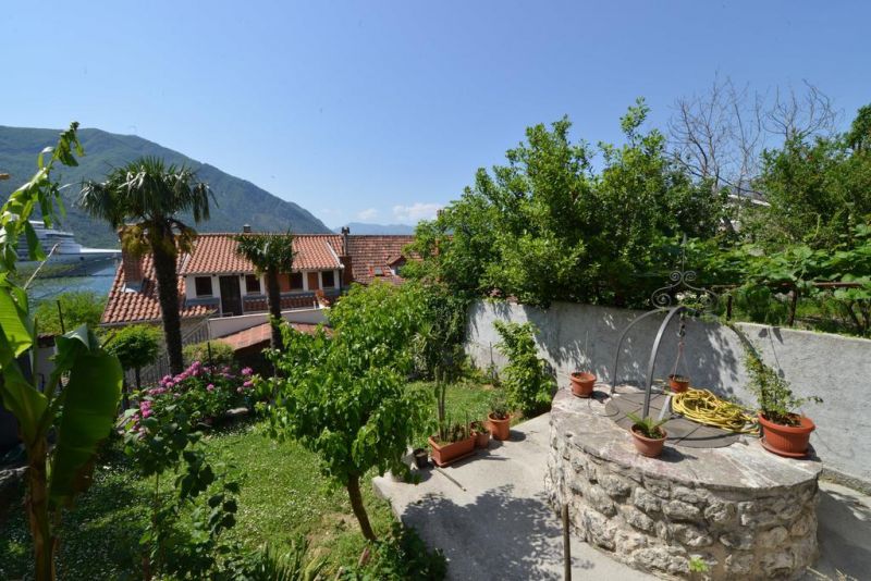 Dobrota Popovic Apartments 4*