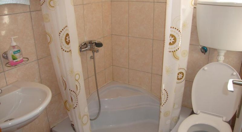 Sun Hostel Budva 2*