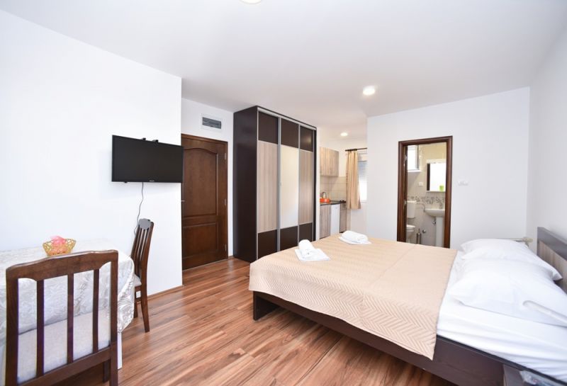 Teodora Apartments 3*