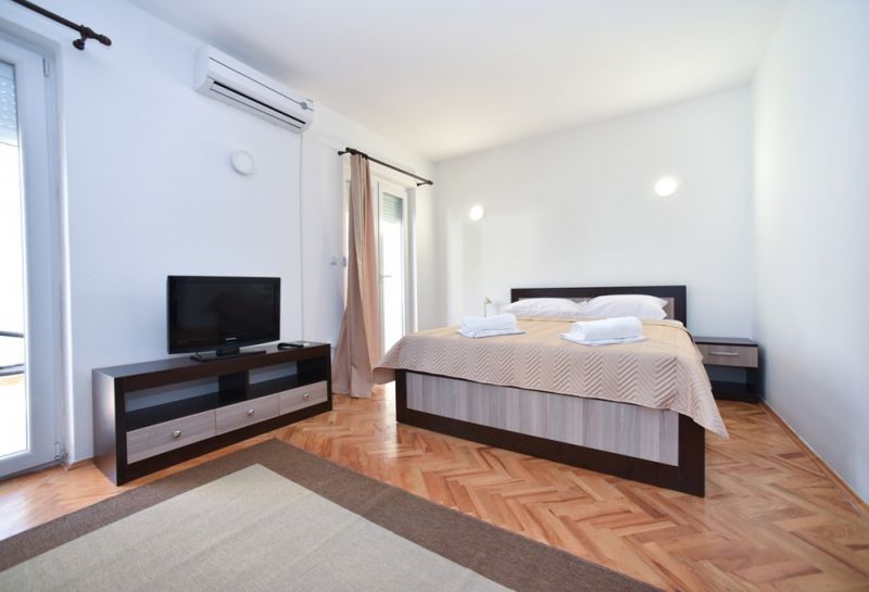 Teodora Apartments 3*