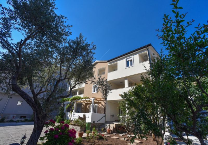 Teodora Apartments 3*