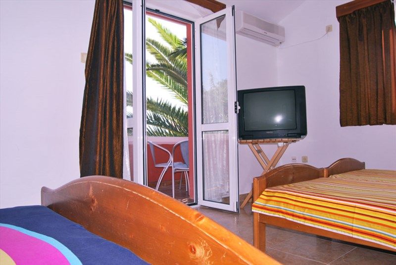 Villa L Budva 3*