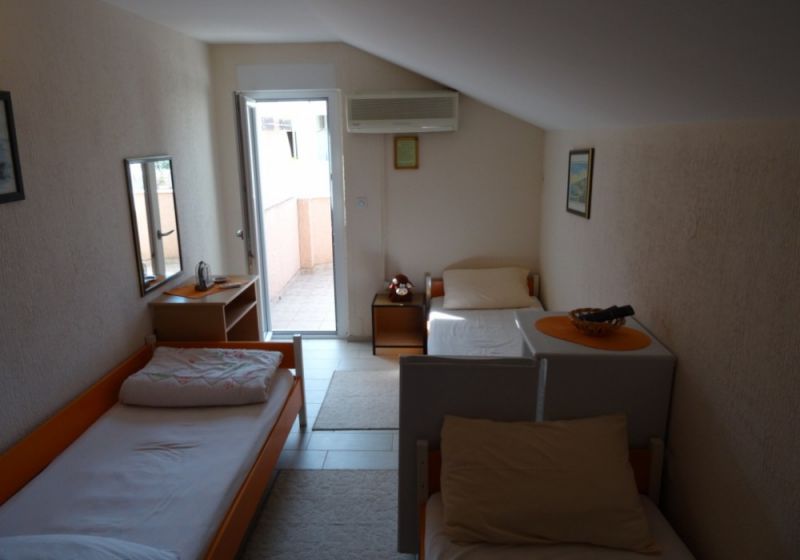 Villa Poco 3*