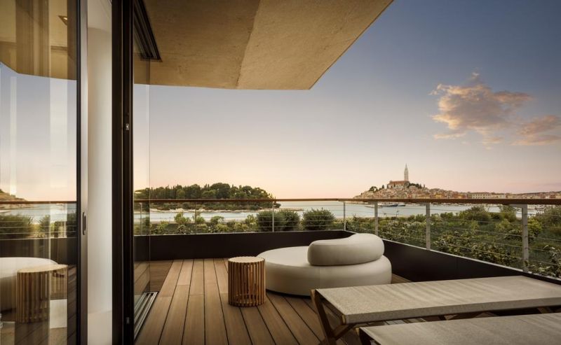 Grand Park Hotel Rovinj  5*