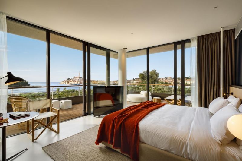 Grand Park Hotel Rovinj  5*
