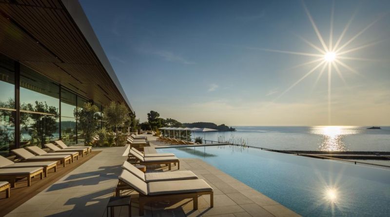 Grand Park Hotel Rovinj  5*