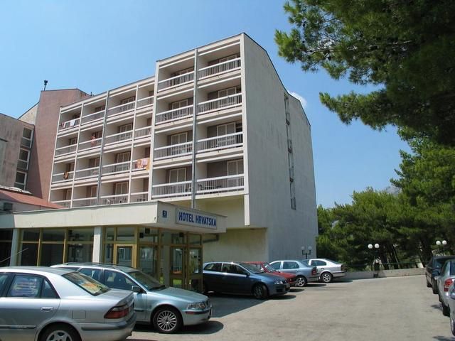 Hrvatska 2*