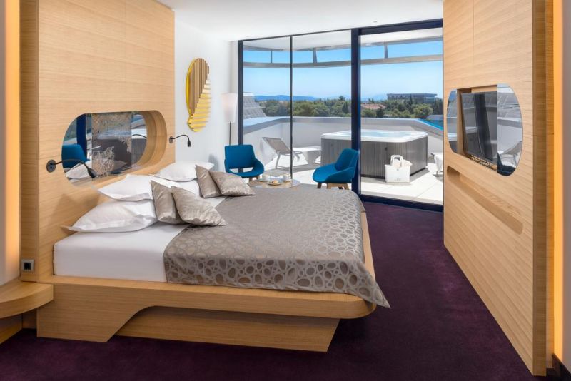 Olympia Sky 4*
