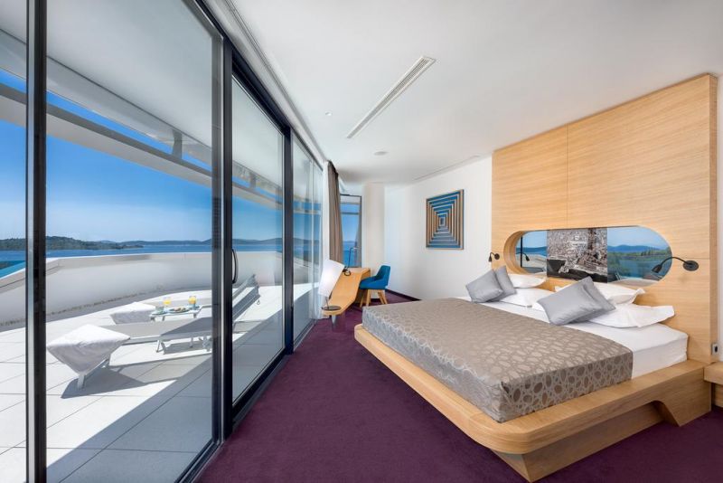 Olympia Sky 4*