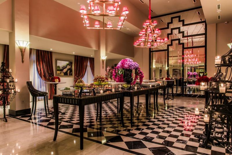 Le Casablanca Hotel 5*
