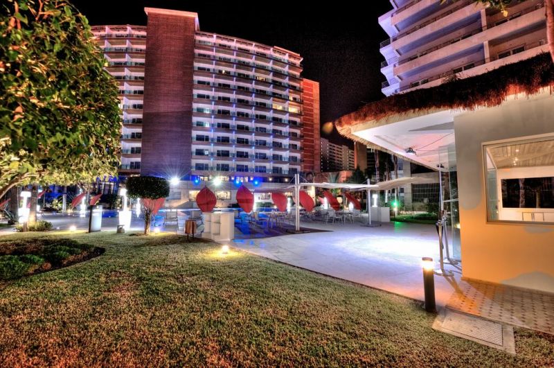 Royal Tulip City Center 5*