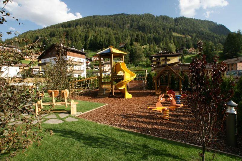 Adler Family & Wellness Club Residence 4*