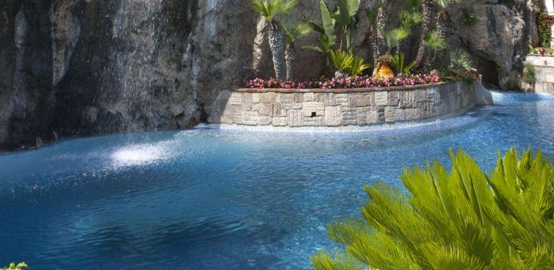 Aenea'S Landing 3*