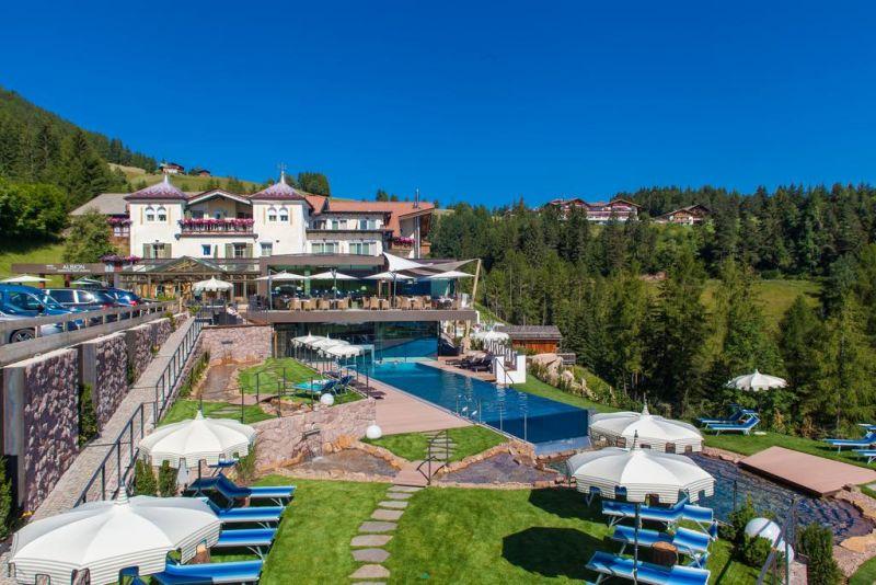 Hotel Albion Mountain Spa Resort Dolomites 3*