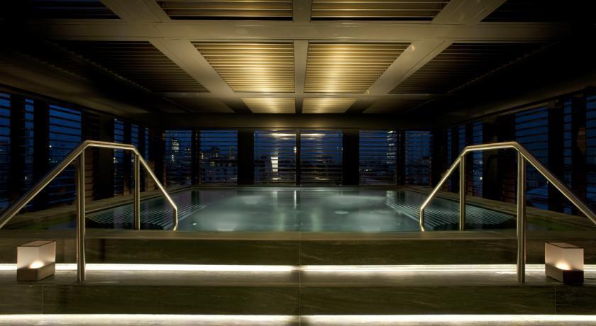 Armani 5*