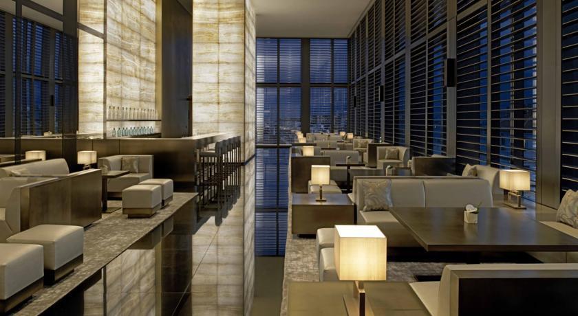 Armani 5*