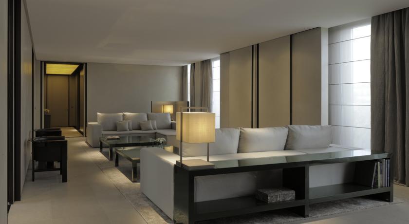 Armani 5*