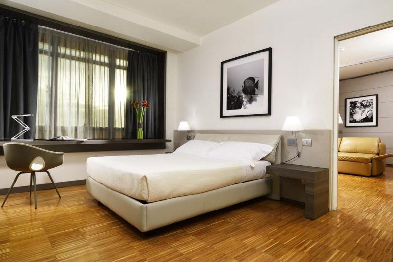 Unahotels San Vitale Bologna (Ex. Atahotel Bologna) 4*