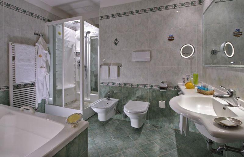 Augustus Montegrotto Terme 4*