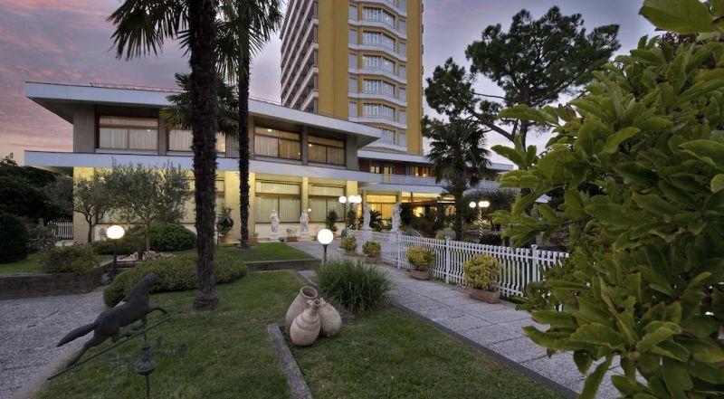 Augustus Montegrotto Terme 4*