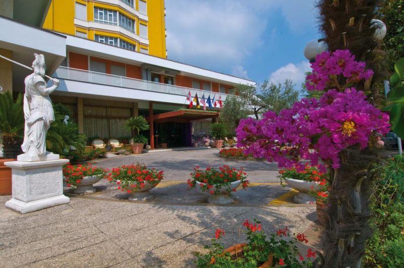 Augustus Montegrotto Terme 4*