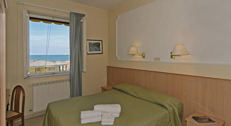 Bahia Hotel 3*
