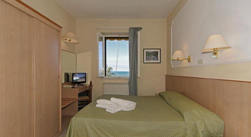 Bahia Hotel 3*