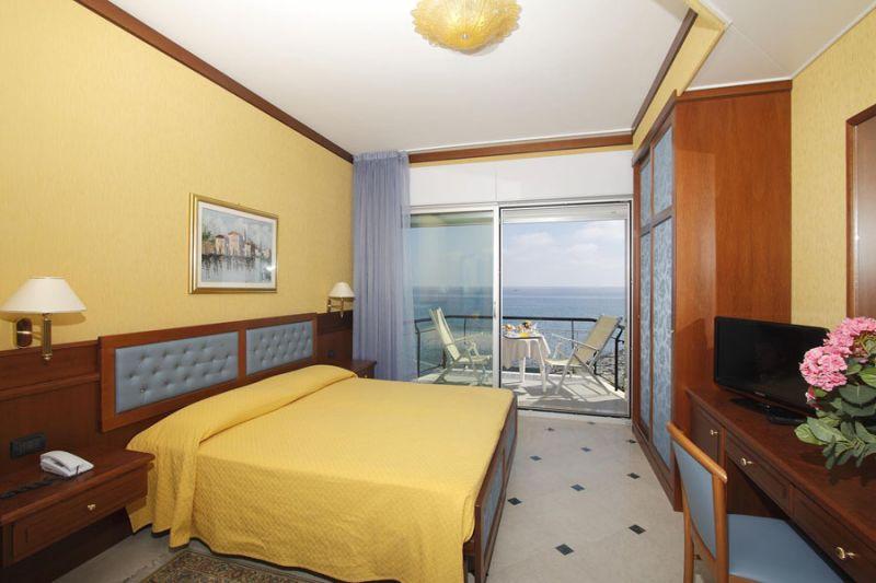 Bellevue Et Mediterranne 4*