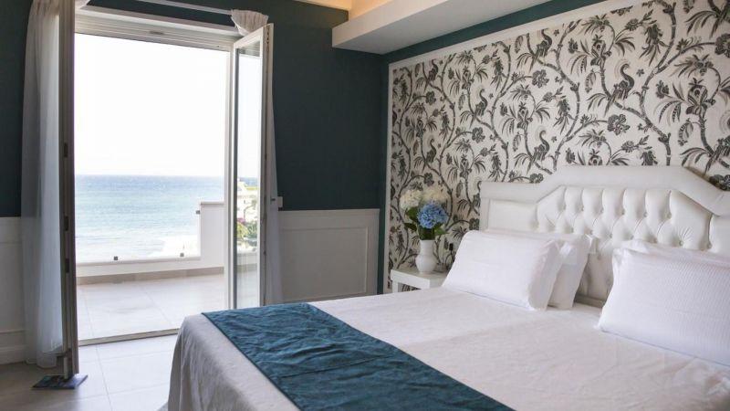 Bianco Riccio Suite Hotel 4*