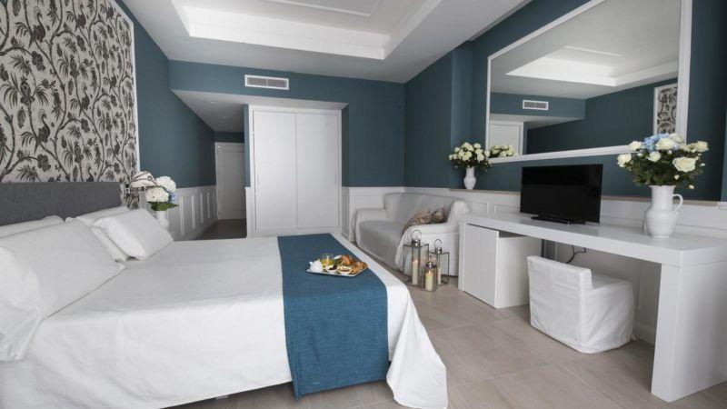 Bianco Riccio Suite Hotel 4*