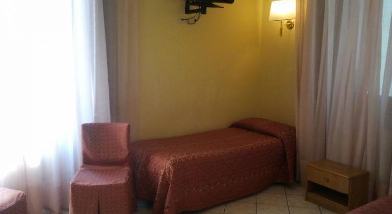 Bijou In Florence 2*
